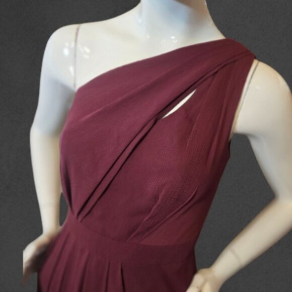 DAVID'S BRIDAL Burgundy Wine Formal Prom Bridesmaid Full  Length Gown sz 2 - Picture 1 of 8